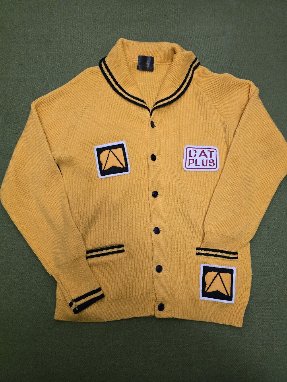 Vintage Caterpillar Yellow Cardigan 70's